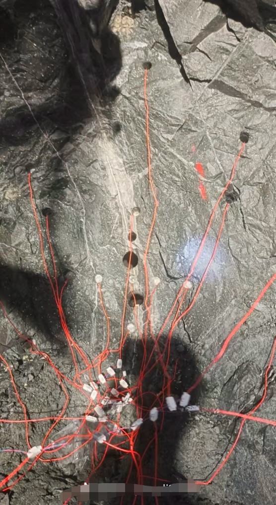 巴州区二氧化碳致裂设备二氧化碳致裂设备现场